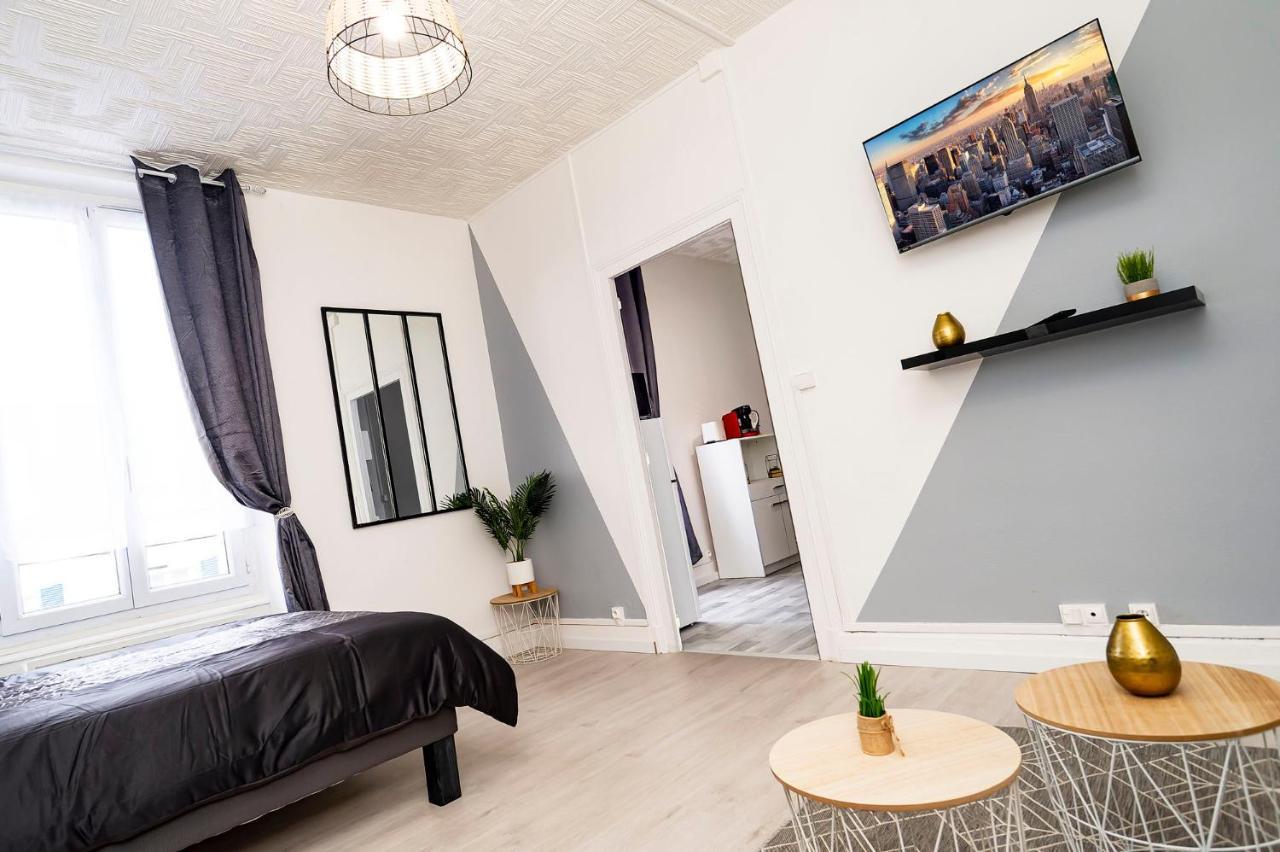 Ld-Location Hotel Монлюсон Экстерьер фото